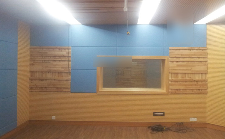 湛江學(xué)院錄音棚吸音工程 湛江學(xué)院錄音棚吸音工程