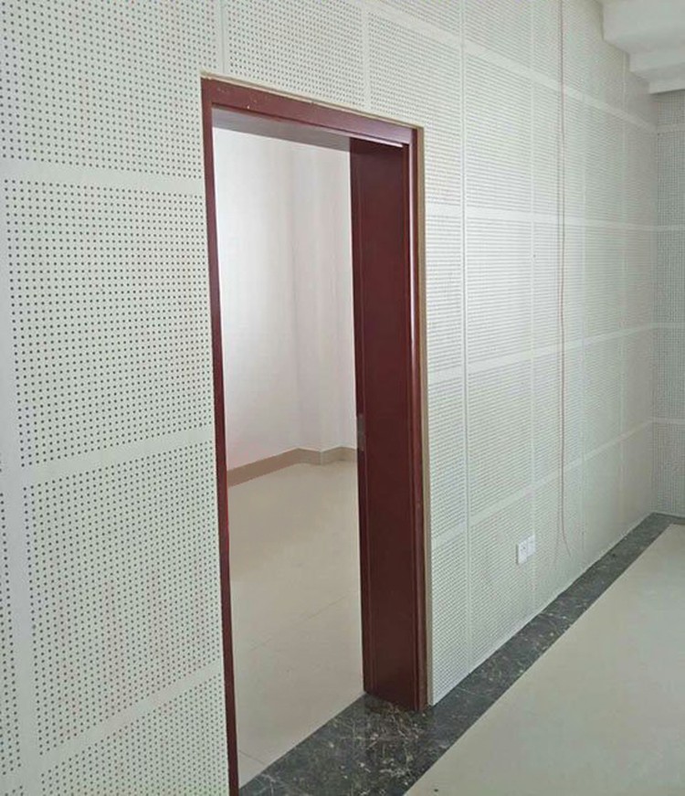 福建三明會(huì)議室陶鋁穿孔吸音板聲學(xué)工程-2 福建三明會(huì)議室陶鋁穿孔吸音板聲學(xué)工程-2